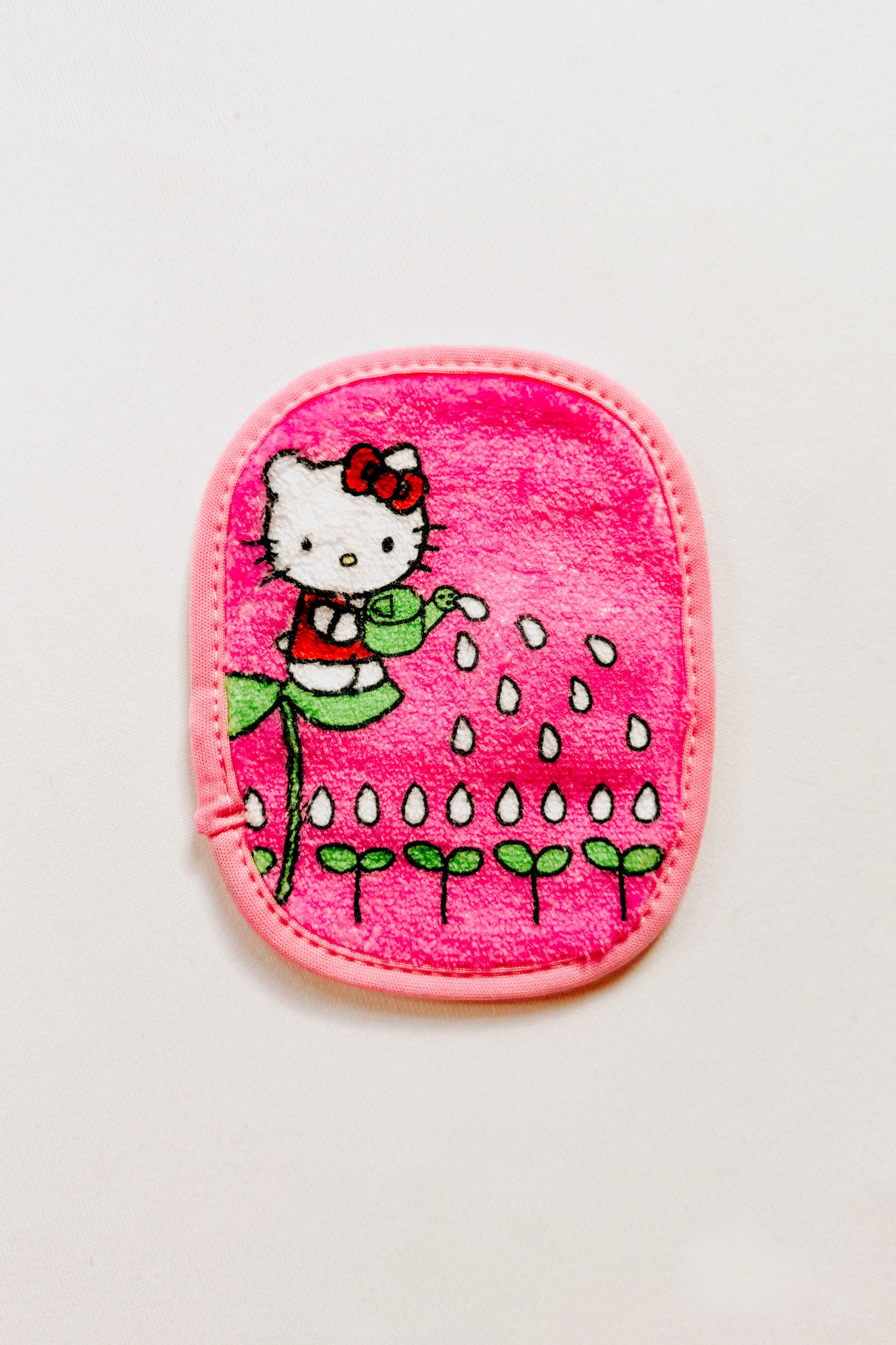 The Original MakeUp Eraser • Hello Kitty 7-Day © Sanrio