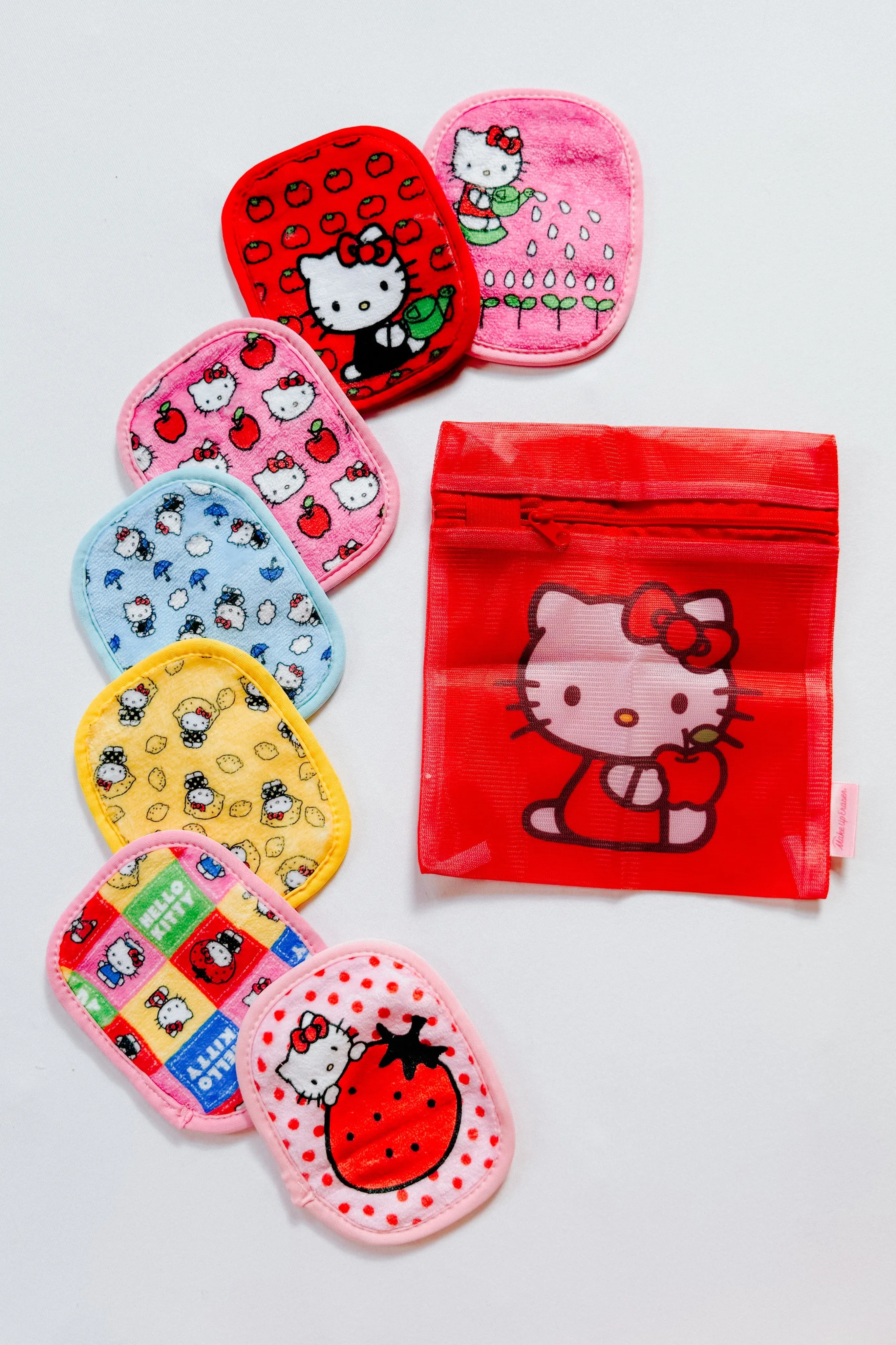 The Original MakeUp Eraser • Hello Kitty 7-Day © Sanrio